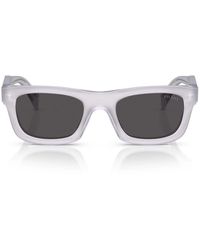 Prada - Zonnebril Prc06 S 22 G08 Z Frosted Ice/donkergrijs Dames - Lyst