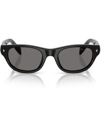Prada - Zonnebril Prc08 S 16 K90 T Zwart/donkergrijs Dames Gepolariseerd - Lyst