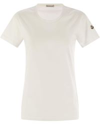Moncler - Camiseta de jersey de algodón con parche de logotipo - Lyst