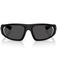 Prada - Zonnebril Psb03 S 1 Bo06 F Linea Rossa Matzwart/donkergrijs Heren - Lyst
