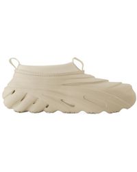 Crocs™ - Echo Storm Sneakers Synthetic Neutraal - Lyst