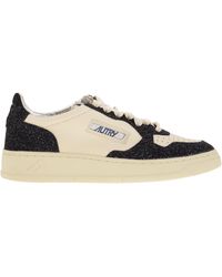 Autry - Medaillewinnaar Lage Sneakers Met Tweekleurige Glitter - Lyst