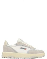 Autry - Wildpace Lage Sneakers In Wit Gaas En Suede - Lyst