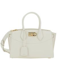 Ferragamo - St Soft S Nw Top Handle 28,0X12,5X18,5 - Lyst