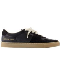 Common Projects Bball Slim Gum Sole Sneakers in White for Men | Lyst UK