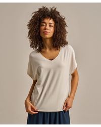 BAM - Relaxed V-Neck T-Shirt - Lyst