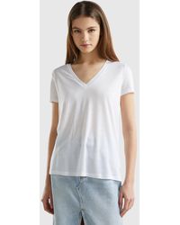 Benetton - V-neck T-shirt In Sustainable Viscose - Lyst