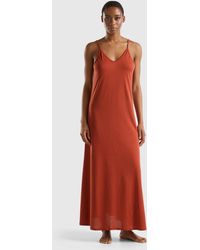Benetton - Fließendes Kleid Mit V-ausschnitt - Lyst