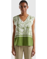 Benetton - Patterned Blouse In Sustainable Viscose Blend - Lyst