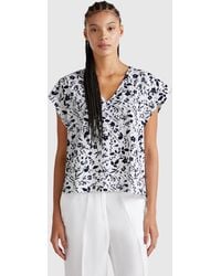 Benetton - Benetton, T-Shirt With Floral Print - Lyst