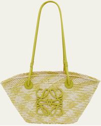 Loewe - X Paula's Ibiza Anagram Basket Shoulder Bag In Checkered Iraca Palm With Leather Handles - Lyst