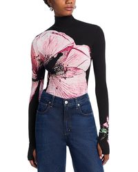 Alice + Olivia - Delaina Floral Printed Turtleneck Top - Lyst