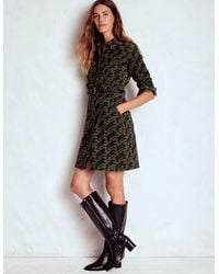 Boden - Amanda Kurzes Cordkleid-Waldgrün, Springender Tiger - Lyst