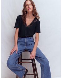 Boden - Tara Lace Trim Linen T-Shirt - Lyst