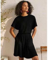 Boden Flutter Sleeve Jersey Dress French , Daisy Stamp in Navy (Blue) - Lyst