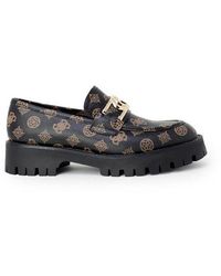 Guess Flats and flat shoes for Women | Online Sale up to 77% off | Lyst