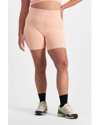 Bonds - Move Rib Seamless Midi Short - Lyst