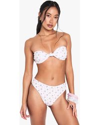 Boohoo - Top De Biquini Palabra De Honor Essentials Con Nudo Y Estampado De Flores - Lyst