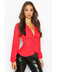 Boohoo Plunge Tie Front Woven Blouse - Rouge