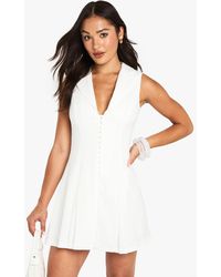 Boohoo - Petite Tailored Hook & Eye Detail Cinched Waist Sleeveless Blazer Dress - Lyst