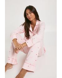 Boohoo - Bow & Heart Print Super Soft Long Sleeve Top & Trousers Pyjama Set - Lyst