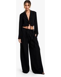 Boohoo - Tailored Woven Belted Wide Leg Trouser - Lyst