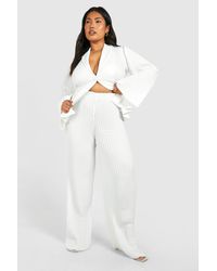 Boohoo - Plus Pleated Wide Leg Tailored Trousers - Lyst
