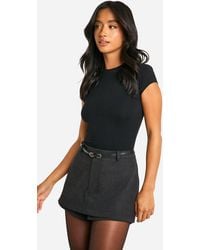 Boohoo - Petite Tailored Micro Mini Belt Detail Skort - Lyst