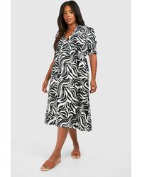 Boohoo - Plus Zebra Shirred Cuff Midi Dress - Lyst