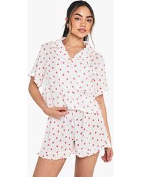 Boohoo - Strawberry Print Cheesecloth Boxy Short Sleeve Shirt & Shorts Pyjama Set - Lyst