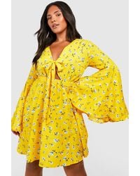 Boohoo - Plus Floral Tie Front Flared Skater Dress - Lyst