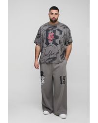 BoohooMAN - Plus Oversize T-Shirt mit Graffiti-Print & Jogginghose mit weitem Bein - Lyst