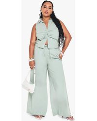 Boohoo - Plus Drawstring Waist Poplin Wide Leg Trouser - Lyst