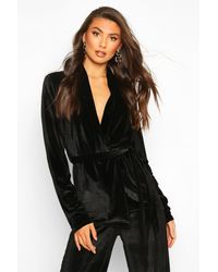Boohoo Womens Tall Belted Velvet Blazer - Schwarz