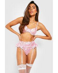 Boohoo - Embroidered Bra Suspender And Thong Set - Lyst