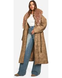 Boohoo - Faux Fur Collar Vintage Look Leather Trench Coat - Lyst