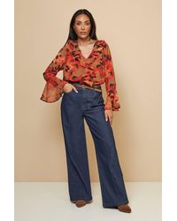 Wallis - Petite Floral Print Ruffle Detail Blouse - Lyst