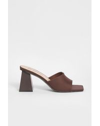 wide width mule sandals