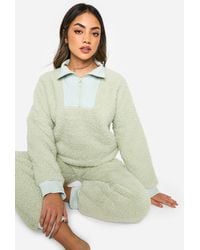 Boohoo - Conjunto Para Estar En Casa De Canalé Y Forro Polar Con Cremallera A La Mitad Y Pantalón Deportivo - Lyst