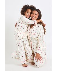 Boohoo - Kids Matching Family Cherry Print Baby Fleece Long Sleeve Shirt & Trousers Pyjama Set - Lyst