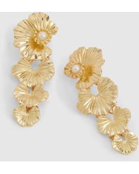 Boohoo - Floral Pearl Detail Drop Earrings - Lyst