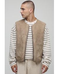 BoohooMAN - Kastige wendbare Weste aus Borg & Wildleder - Lyst