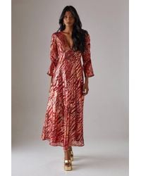 Warehouse - Metallic Jacquard Ruched Sleeve Plunge Neck Bias Midi Dress - Lyst