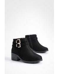 Boohoo - Wide Fit Faux Suede Two Buckle Block Heel Chelsea Boots - Lyst