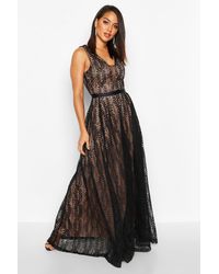 boutique all lace plunge neck maxi dress