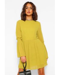 boohoo flare sleeve lace dress in navy