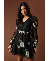 Oasis - Occasion Printed Metallic V Neck Belted Ruffle Mini Dress - Lyst