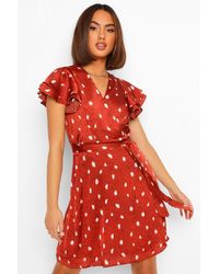 Boohoo Vestido Estilo Skater De Satén Estampado - Naranja