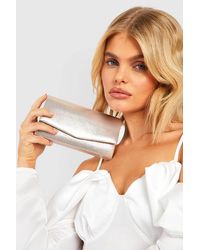Boohoo - Structured Metallic Clutch Bag & Chain - Lyst