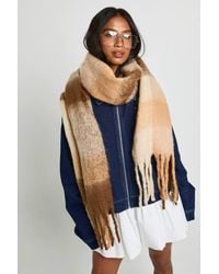 Boohoo - Oversized Check Tassel Fluffy Scarf - Lyst